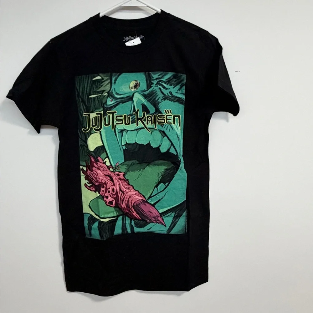 Jujutsu Kaisen Black Anime Graphic T-Shirt - Picture 1 of 10
